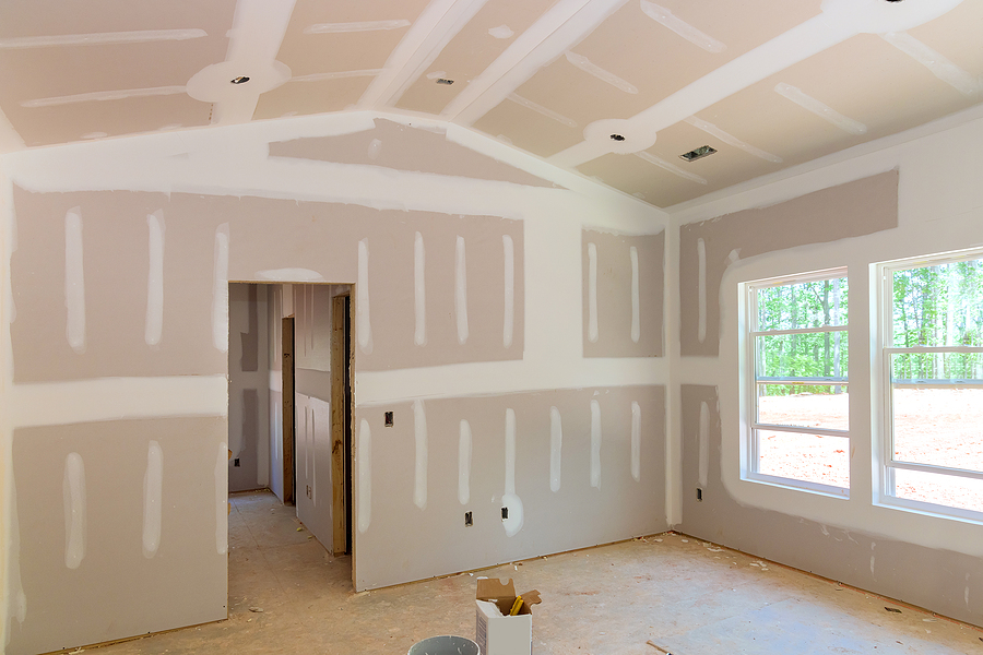 Finishing Putty In The Room Walls On Empty Apartment Room Renova